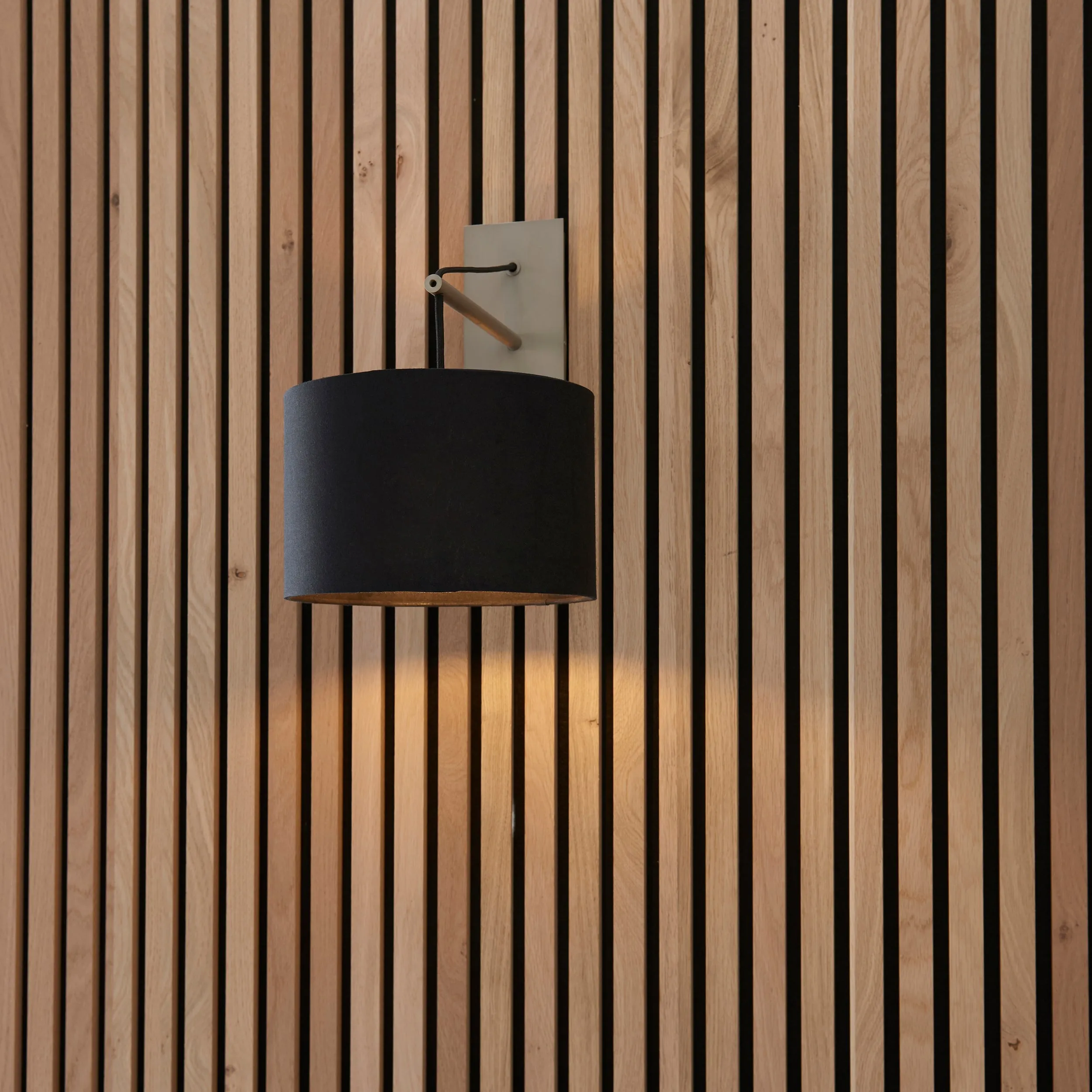 Amos Automic Wall Light Matt Nickel & Black