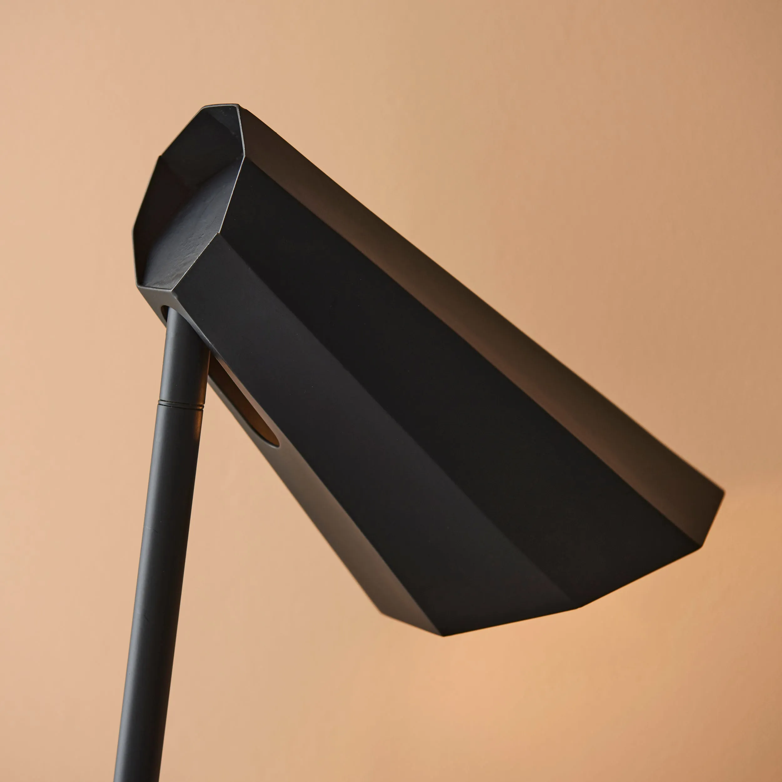 Amos Hugo Desk Lamp Matt Black