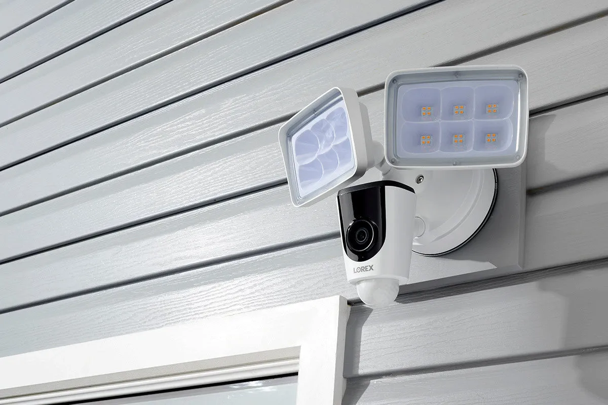 Lorex 1080p Wi-Fi Floodlight Camera - Open Box