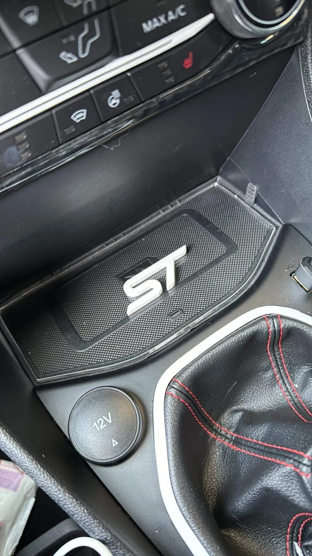 MK8 Fiesta - Front Cubby Hole Insert (WIRELESS CHARGING)